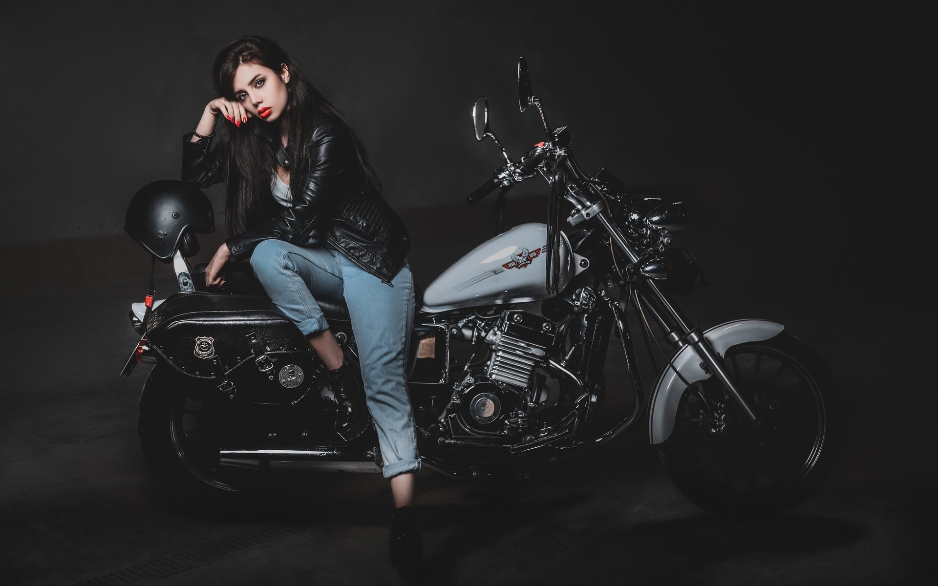 Biker girls: style and drive in Portland