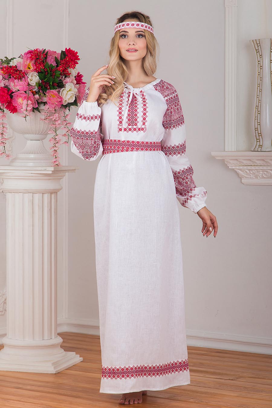 Women in Slavic costumes in Portland