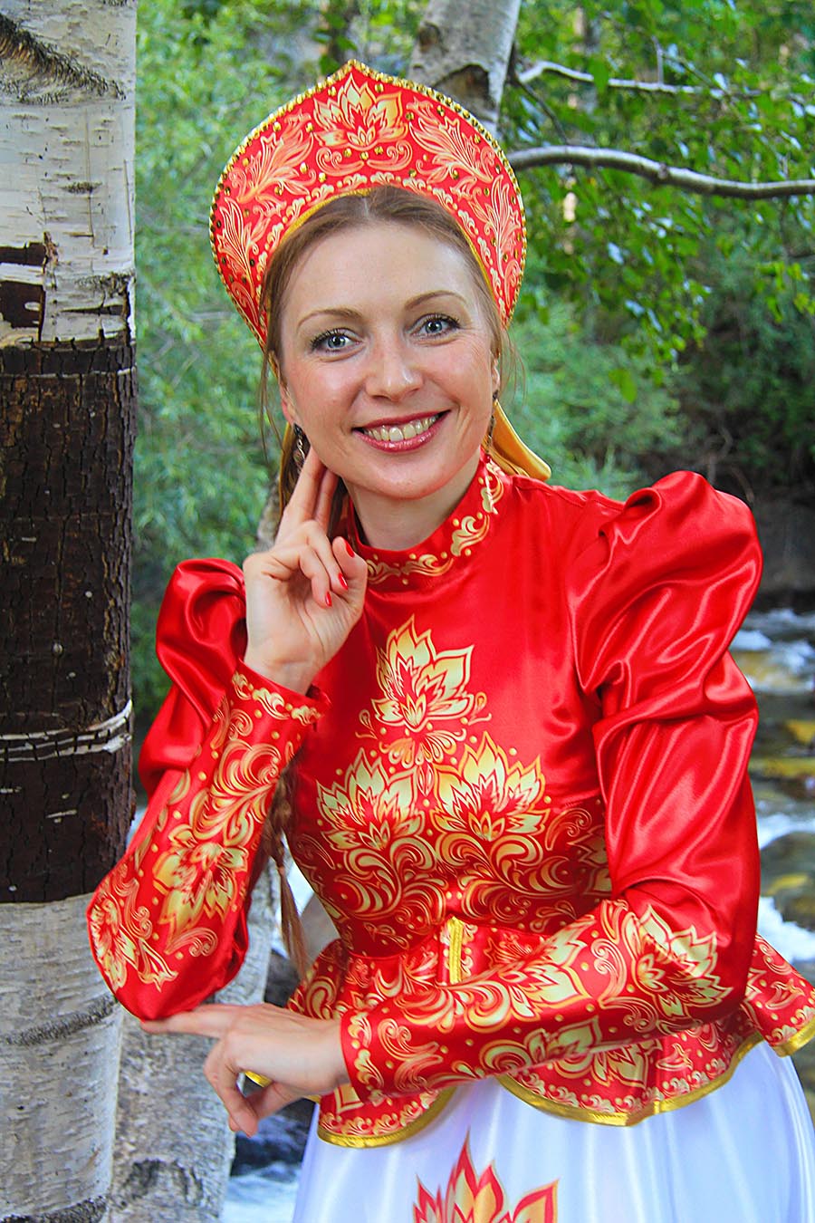 Women in Slavic costumes in Portland